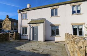 Photo of cairn-cottage-2