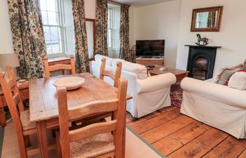 Upper Oakwood Holiday Home