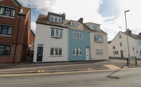 Photo of Quay Cottage - Sea View