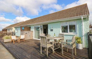 Little Beach Holiday Home