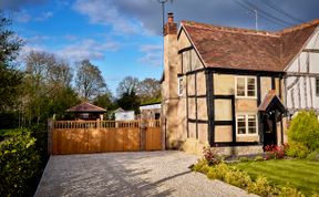 Photo of 1 Kingswood Cottage