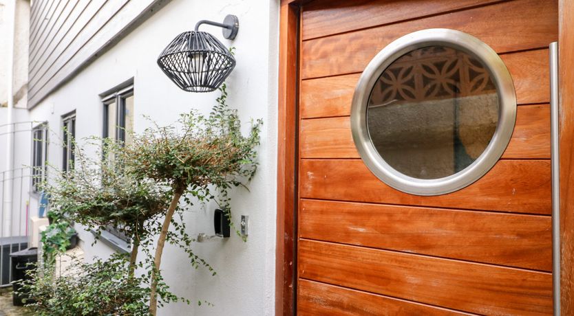 Photo of 2 Russell Court