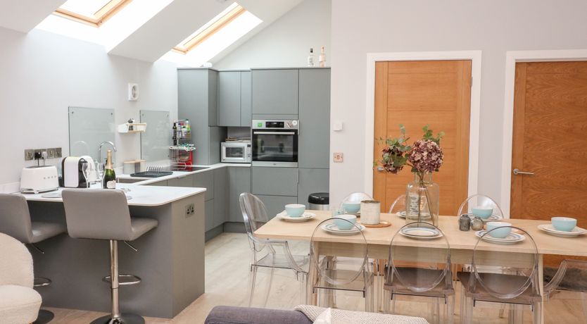 Photo of 2 Russell Court