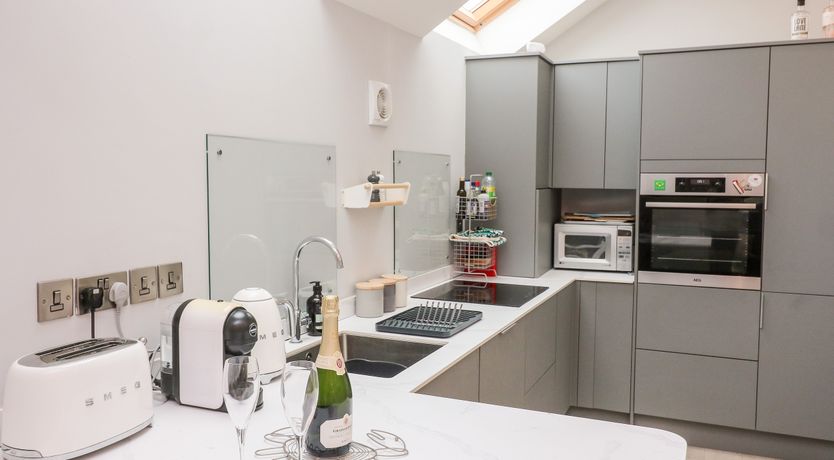 Photo of 2 Russell Court