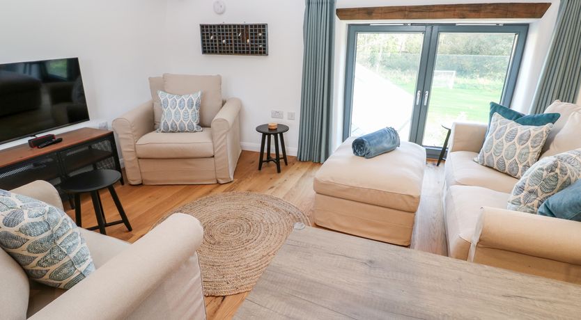 Photo of Carines Barns - Pol