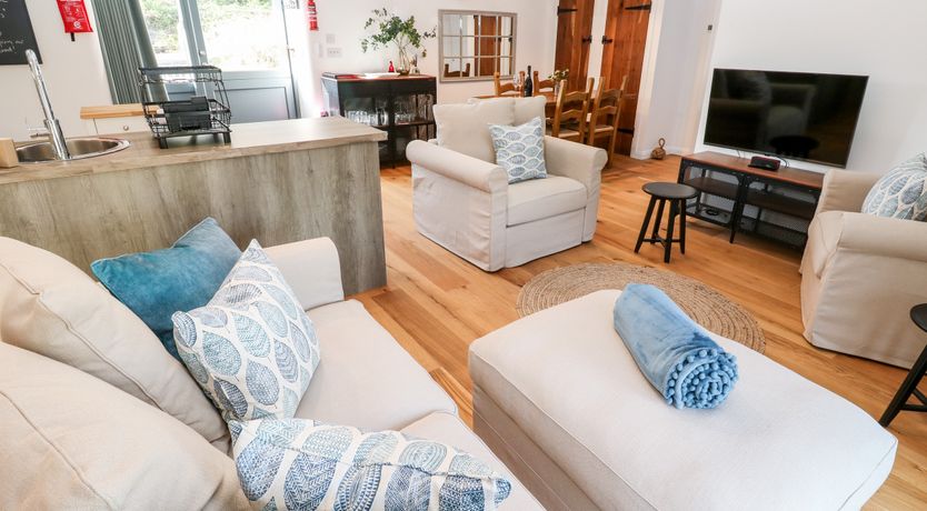 Photo of Carines Barns - Pol