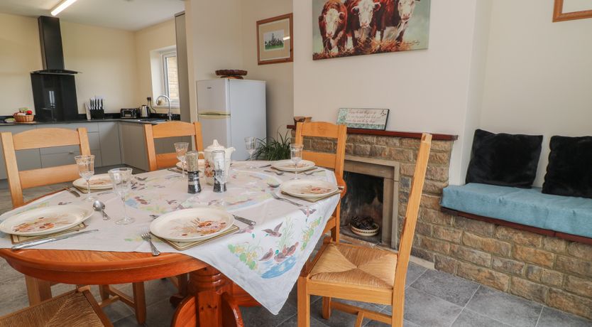 Photo of Broadlands Bungalow