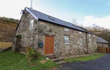 Collfryn Holiday Home