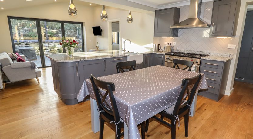 Photo of 25 Maes Collen