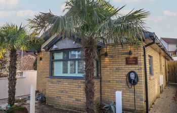 Palm Tree Cottage Holiday Home