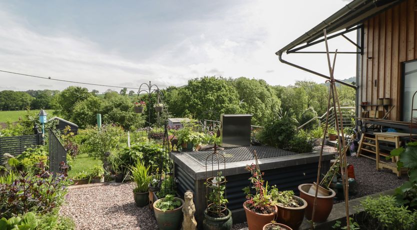 Photo of Hoarders Cottage