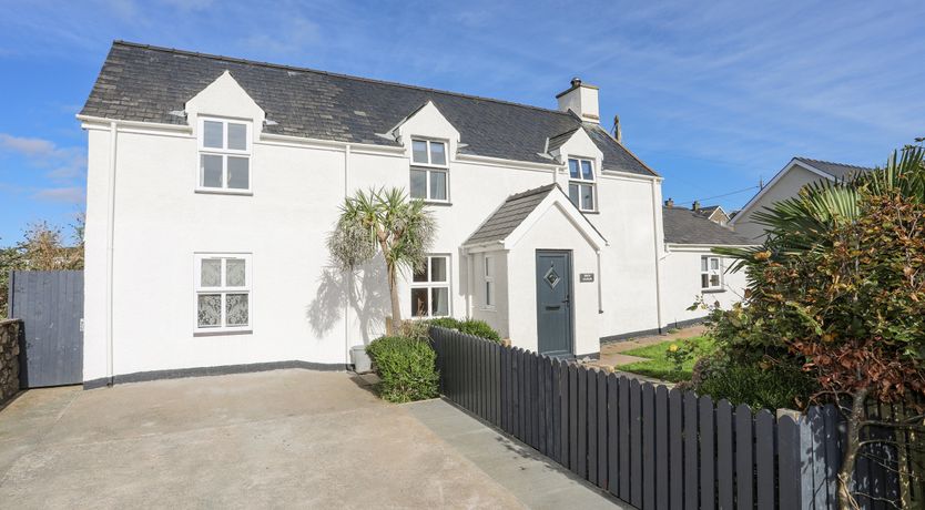 Photo of Bron Gadair