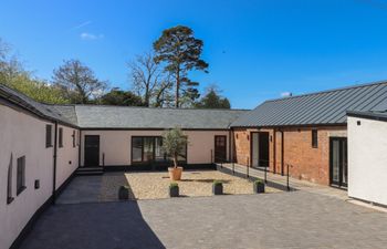 Lower Marsh Barns Holiday Home