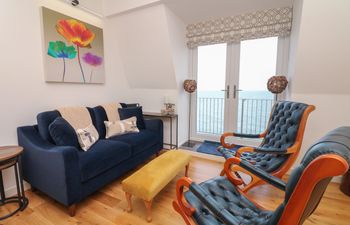 9 Oceanside Holiday Home