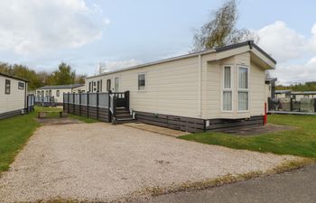 Lakeside Haven Holiday Home