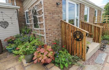 Garden View Holiday Home