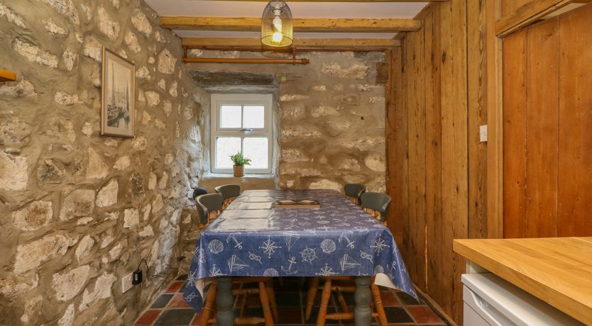 Photo of Ty Receiver