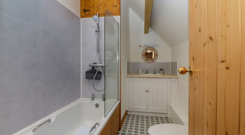 Photo of Ty Receiver