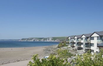 19 Burgh Island Causeway Holiday Home