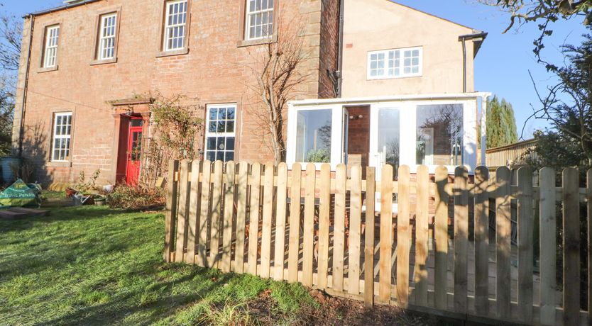 Photo of Hillside Hideaway