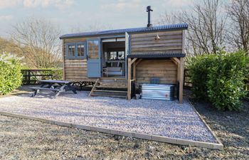 Shepherd Hut 2 Holiday Home