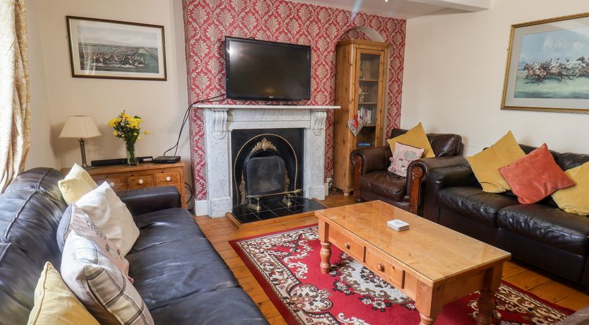 Photo of Manor Farmhouse