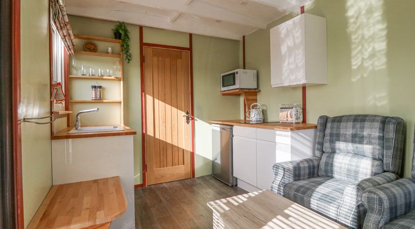 Photo of Nŷth Y Bioden (Magpie's Nest)