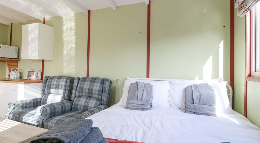 Photo of Nŷth Y Bioden (Magpie's Nest)