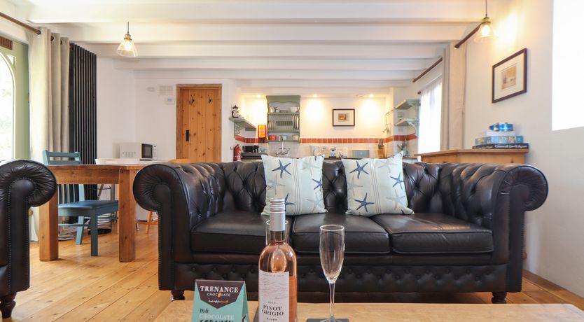 Photo of Oofoo’s Barn