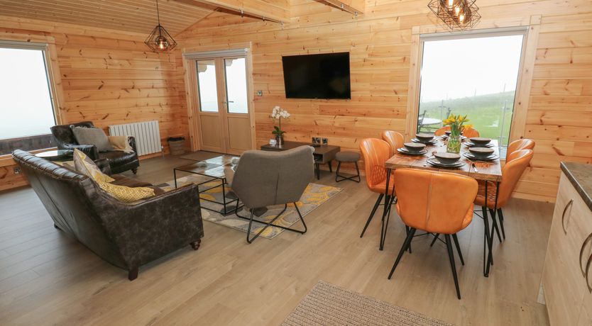 Photo of Height End Farm Log Cabin