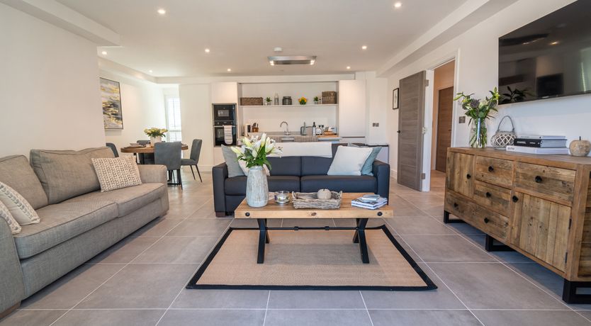 Photo of 31 Cliff Edge