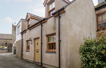 Bull Bach (Old Smithy) Holiday Home