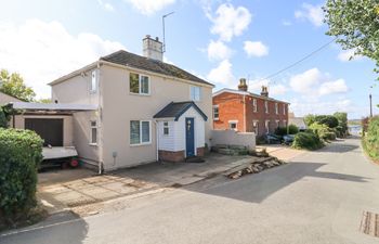 Ivy Cottage Holiday Home