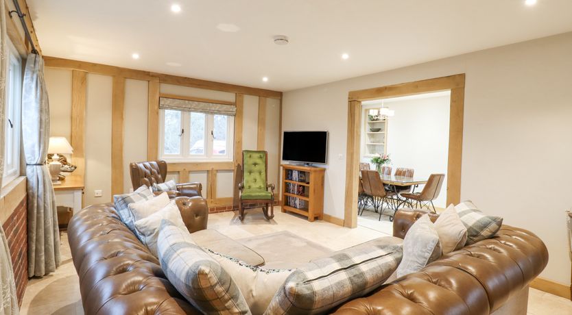 Photo of Lodge Cottage