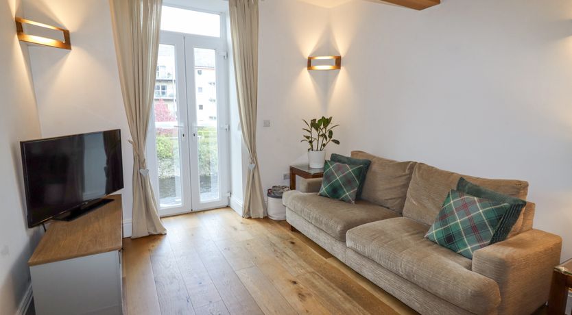 Photo of No. 9 On The Riverbank