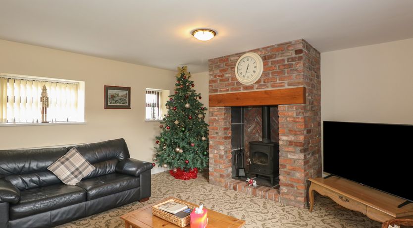 Photo of Yr Hen Stabl