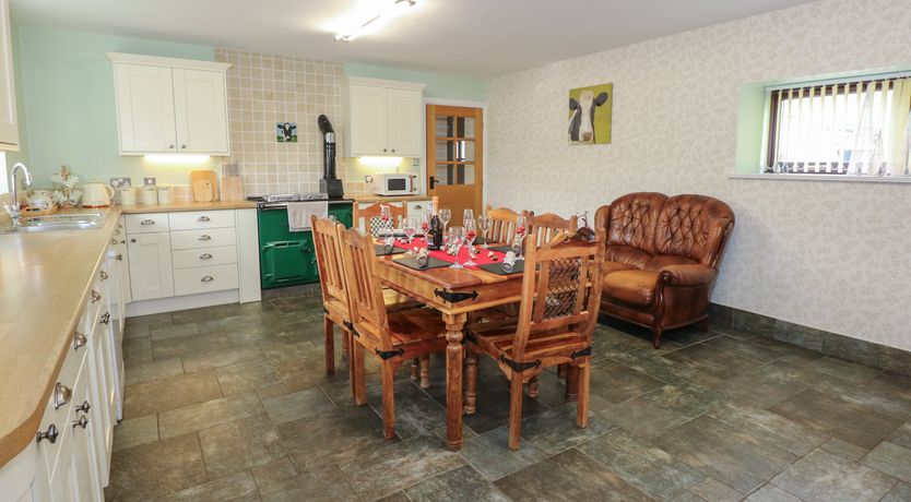 Photo of Yr Hen Stabl