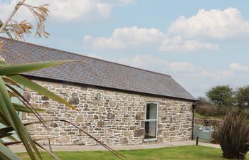 Long Barn Holiday Home