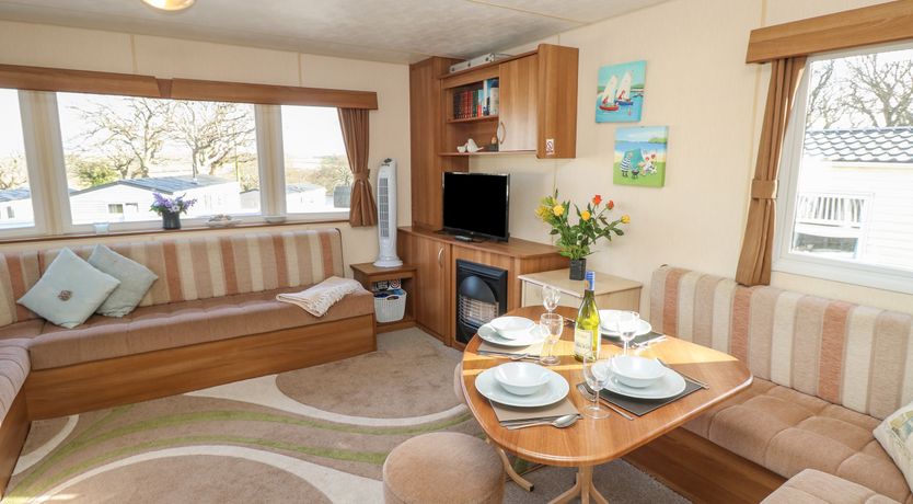 Photo of 15 Rosewood