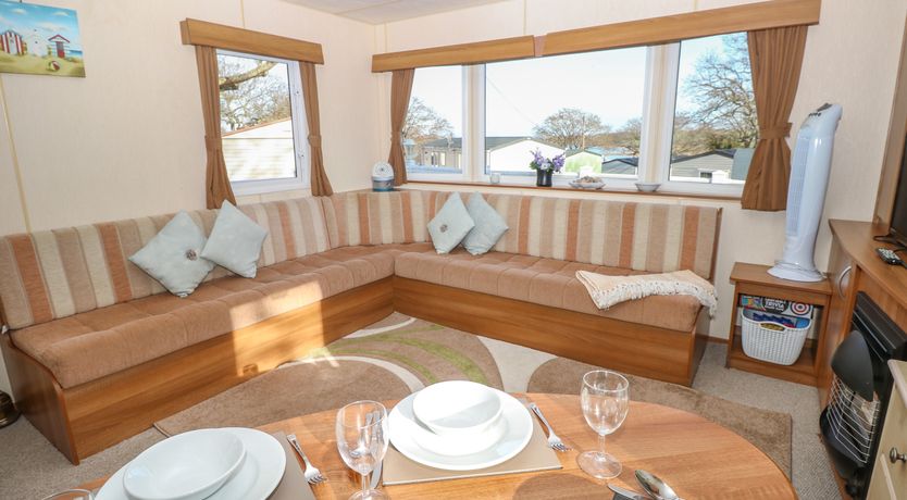 Photo of 15 Rosewood