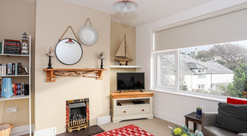 Photo of Gweldon Topsail