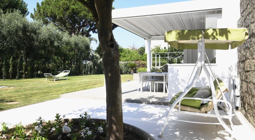 Photo of Paradise Moon