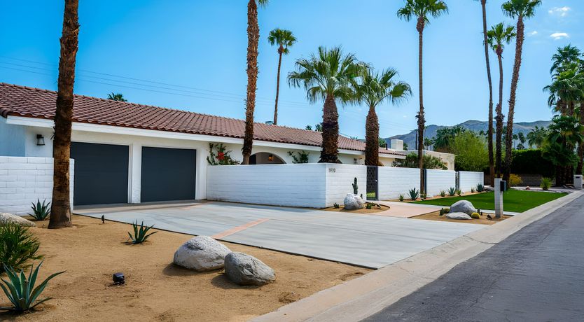 Photo of Enchanting Desert Retreat