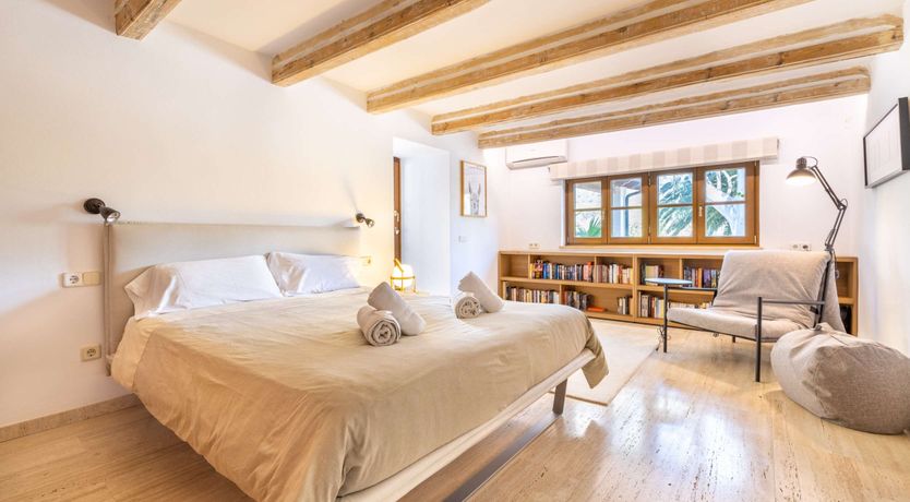 Photo of Honey & Palms