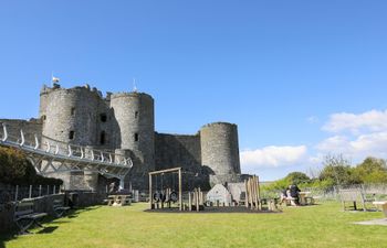 Plas Amherst Holiday Home