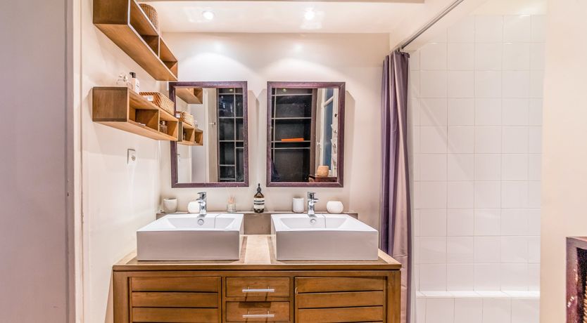 Photo of Elegant Belle Epoque