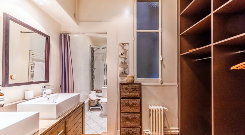 Photo of Elegant Belle Epoque