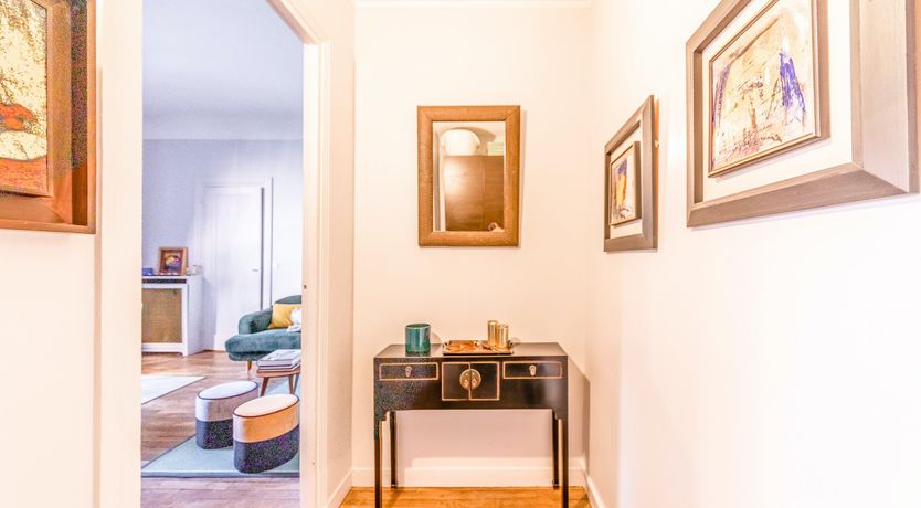 Photo of Elegant Belle Epoque