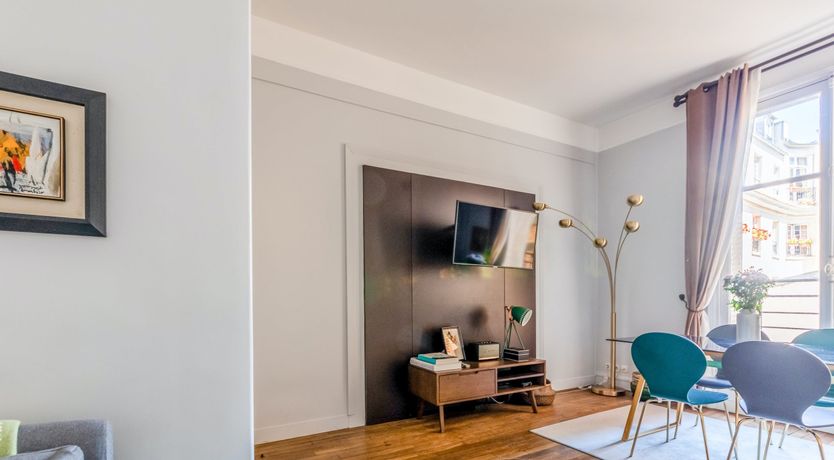 Photo of Elegant Belle Epoque