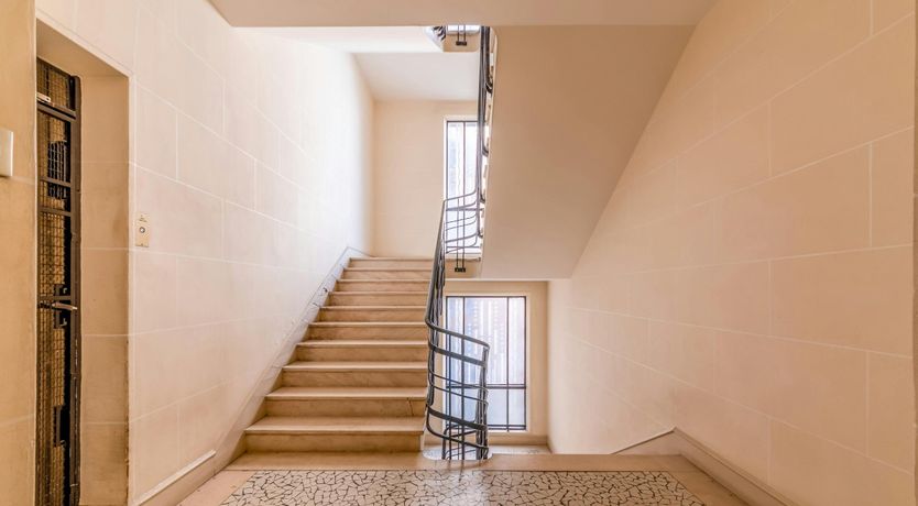 Photo of Elegant Belle Epoque